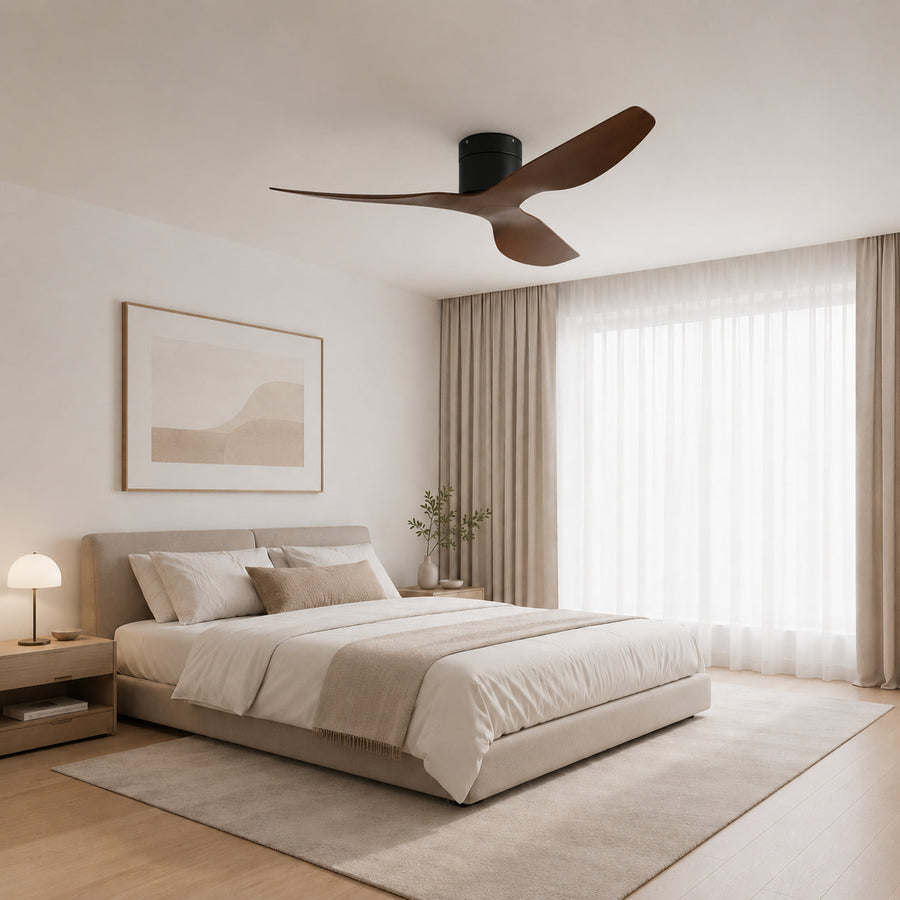 Ventilateur de plafond VentiLum, détail des pales et de la finition